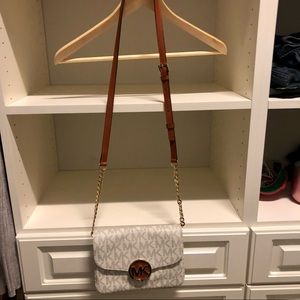 Michael Kors Crossbody Bag